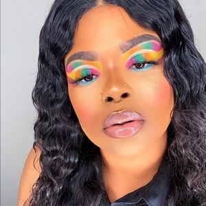 Meet your Posher, Monique